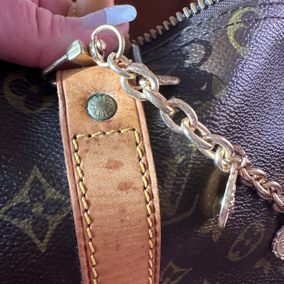 Authentic Unisex Louis Vuitton KEEPALL 45 in great condition - Picture 9 of 17